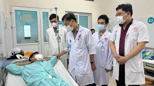 Giải thoát bệnh nhân khỏi bướu mỡ to gấp đôi quả dừa